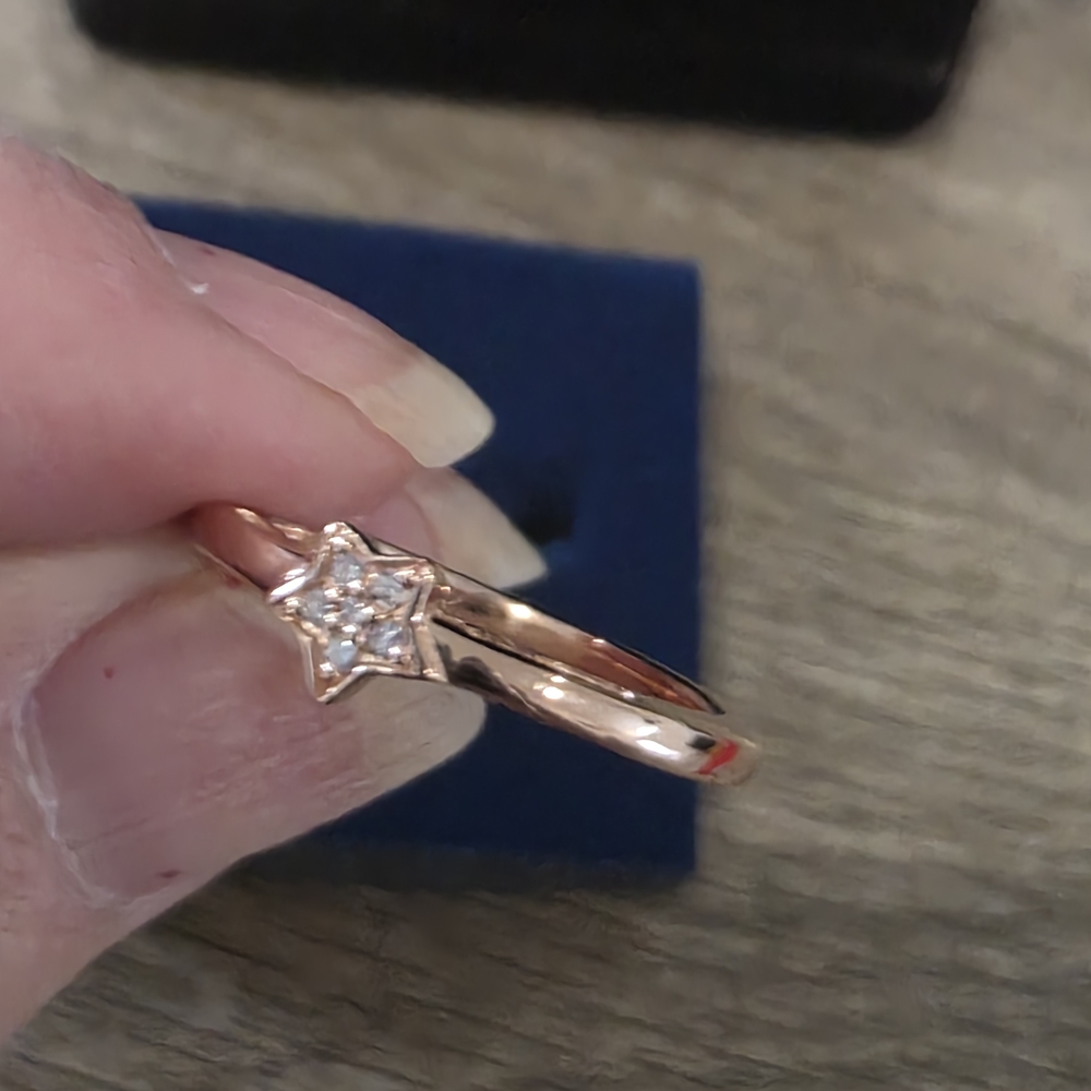 Rose Gold Star Ring View 3